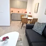 Katrin With Undergound Parking アパート ブラチスラヴァ