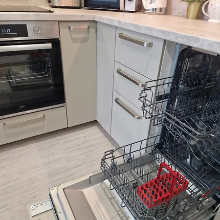 Katrin With Undergound Parking Appartamento Bratislava